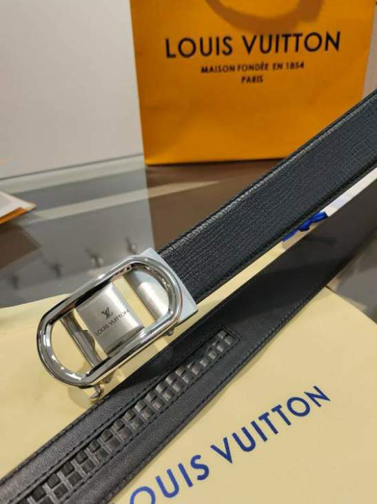 Picture of Louis Vuitton Belts _SKUfw216748704fw